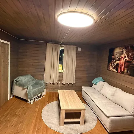 Holiday Suite Apartment