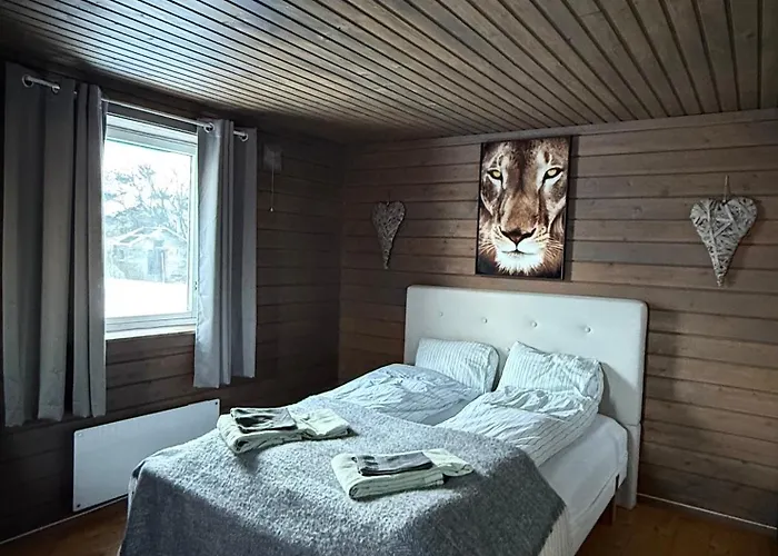 Holiday Suite Apartment